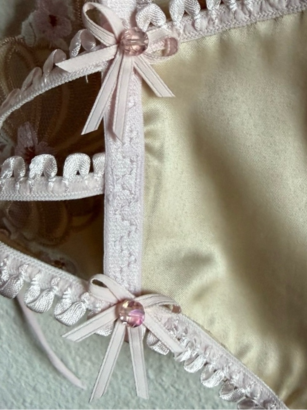 Victoria's Secret Flyaway Bra - Picture 6 of 8